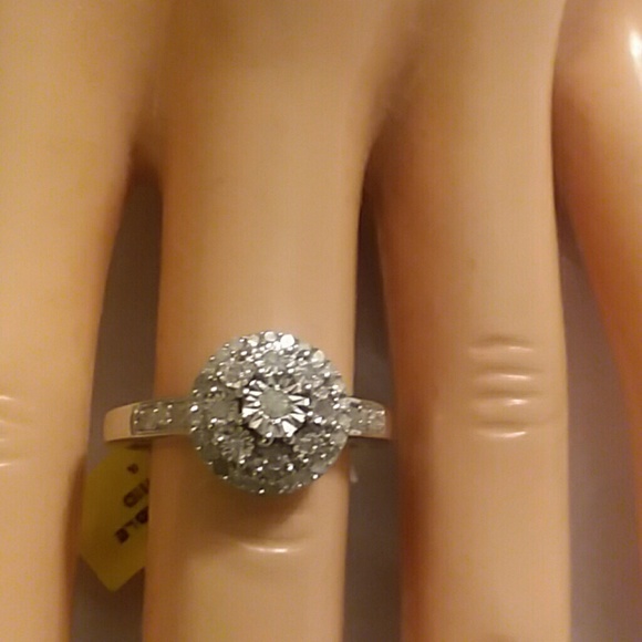 LC Jewelry - DIAMOND RING, SIZE 7